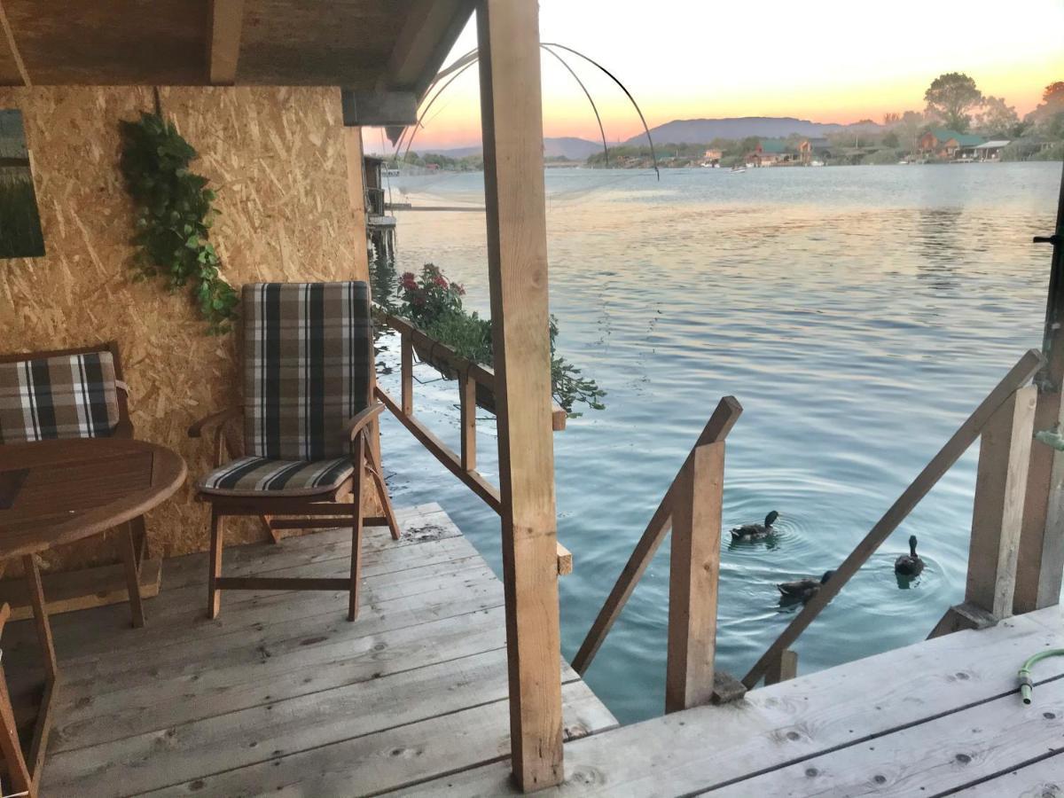 Vila Kucica Na Adi Bojani Ulcinj Exteriér fotografie